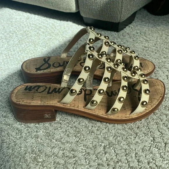 Sam Edelman ivory cream studded slip on sandals with block heel size 7 - Picture 1 of 6